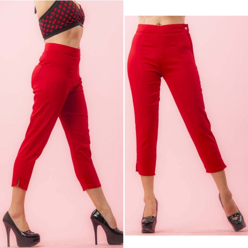 Pinky Pinuos Red Capris for Women